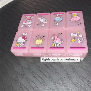 Hello Kitty Pill Case or Jewelry Organizer with 8 “Pockets” Sanrio NEW
